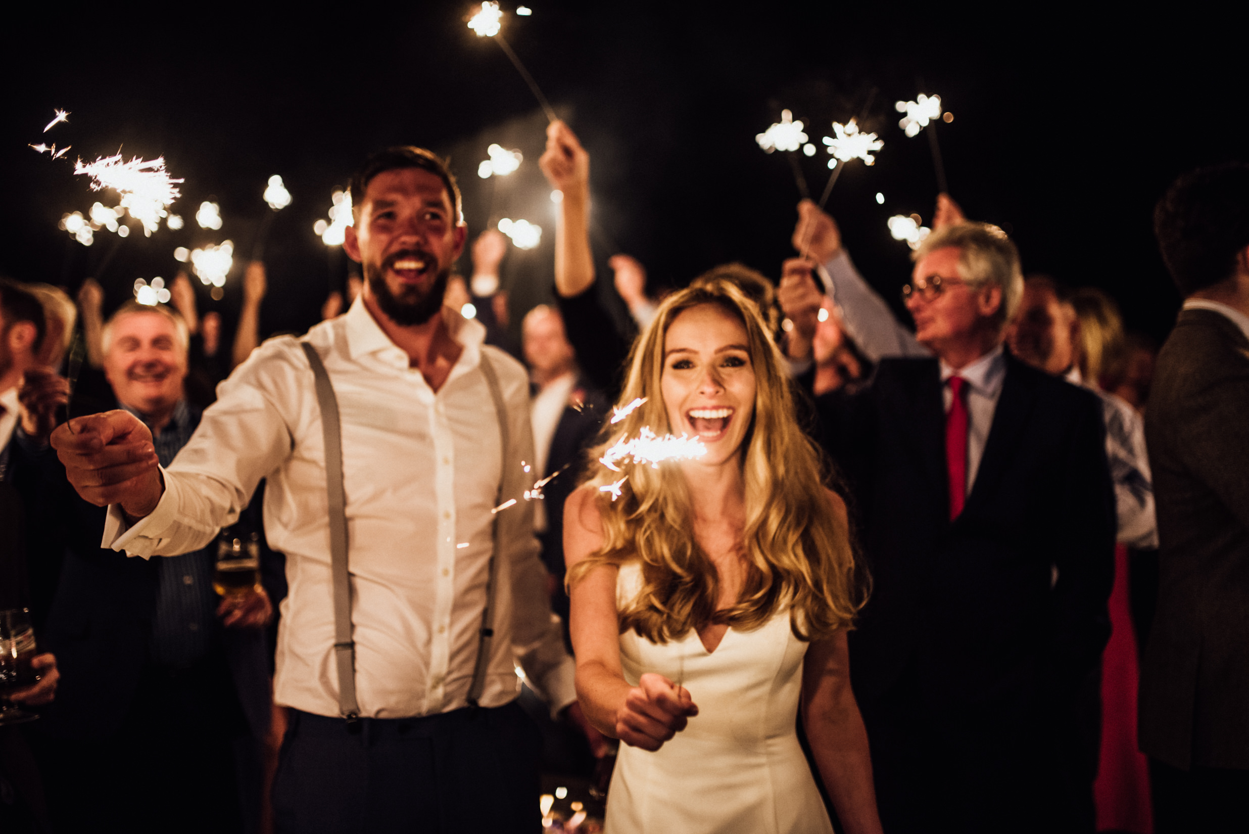 wedding sparklers, cotswolds wedding, creative wedding photographer 